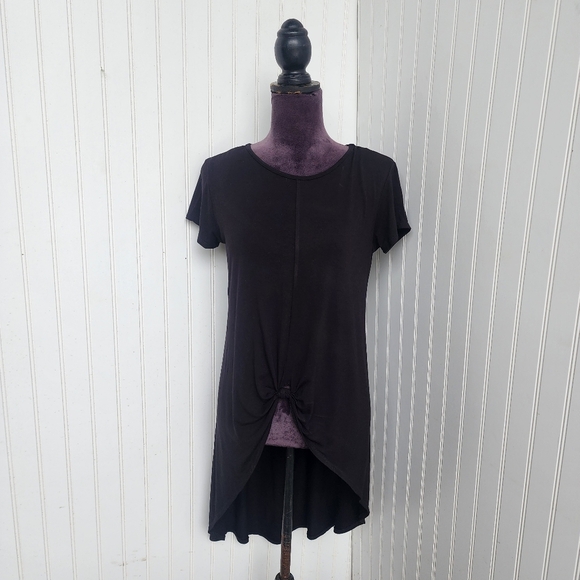 Black Tie Front Short Sleeve Asymmetrical Tunic - Picture 3 of 12